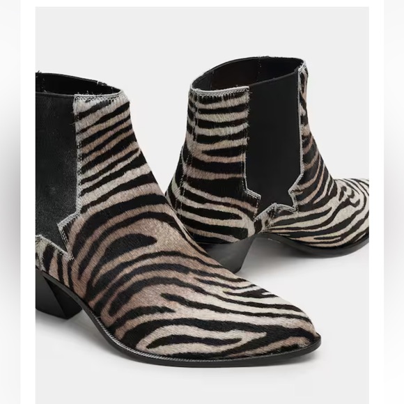 Golden Goose Boots - Picture 7 of 9